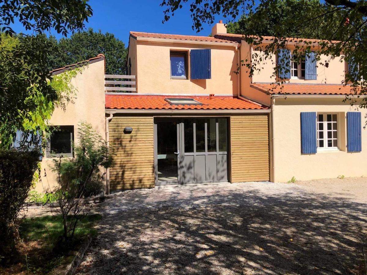 Maison Charmante Avec Piscine Privee A Saint-Georges-De-Pointindouxc Экстерьер фото